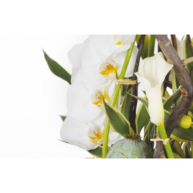 Fleurs en Deuil | image d'un calla et d'orchidées de la Composition deuil blanche & verte "L'Instant"