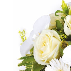 Fleurs en Deuil | mosaïque, zoom sur une rose blanche du Bouquet de fleurs blanches deuil "Rêve Blanc"