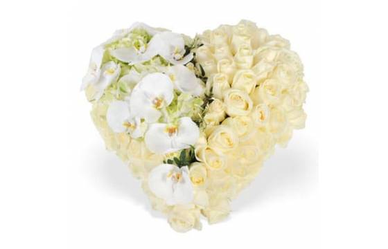 Fleurs en Deuil | image du coeur de deuil blanc chérubin Fleurs en Deuil | image du coeur de deuil blanc chérubin
