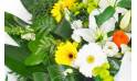 Fleurs en Deuil | vue sur les gerberas jaune, lys et rose